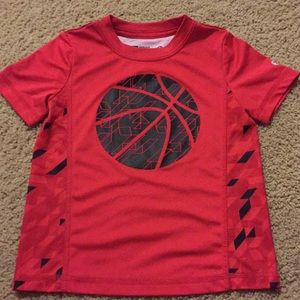 Boys basketball tee quick-dri